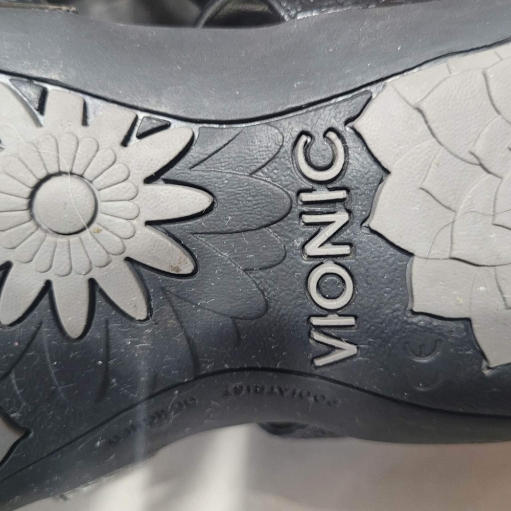 Women's Vionic Sandals